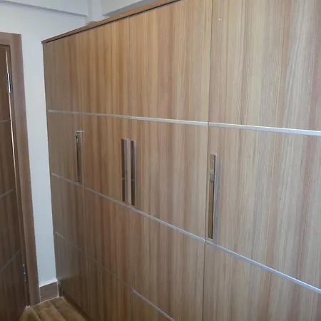 Lighthouse Nadia Aparts פאטהיה