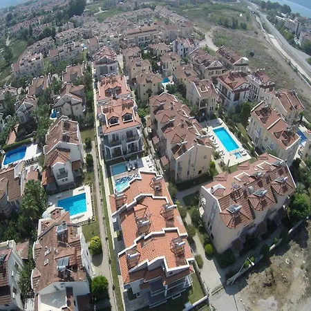 Lighthouse Nadia Aparts *