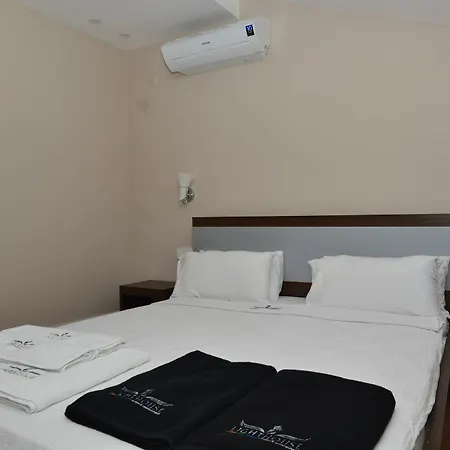 Lighthouse Nadia Aparts Apartman