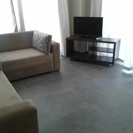 Lighthouse Nadia Aparts * פאטהיה