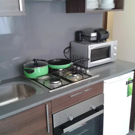 Lighthouse Nadia Aparts *