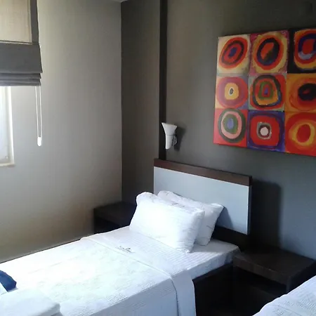 Lighthouse Nadia Aparts * פאטהיה